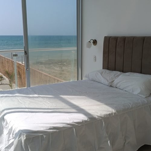 Plateia 12 – Casa de 3 Niveles