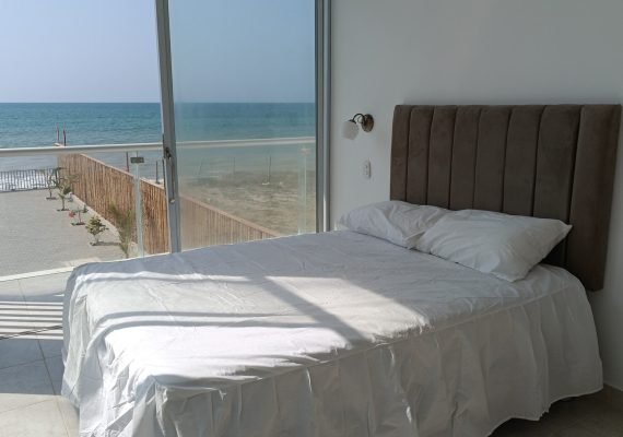 Plateia 12 – Casa de 3 Niveles