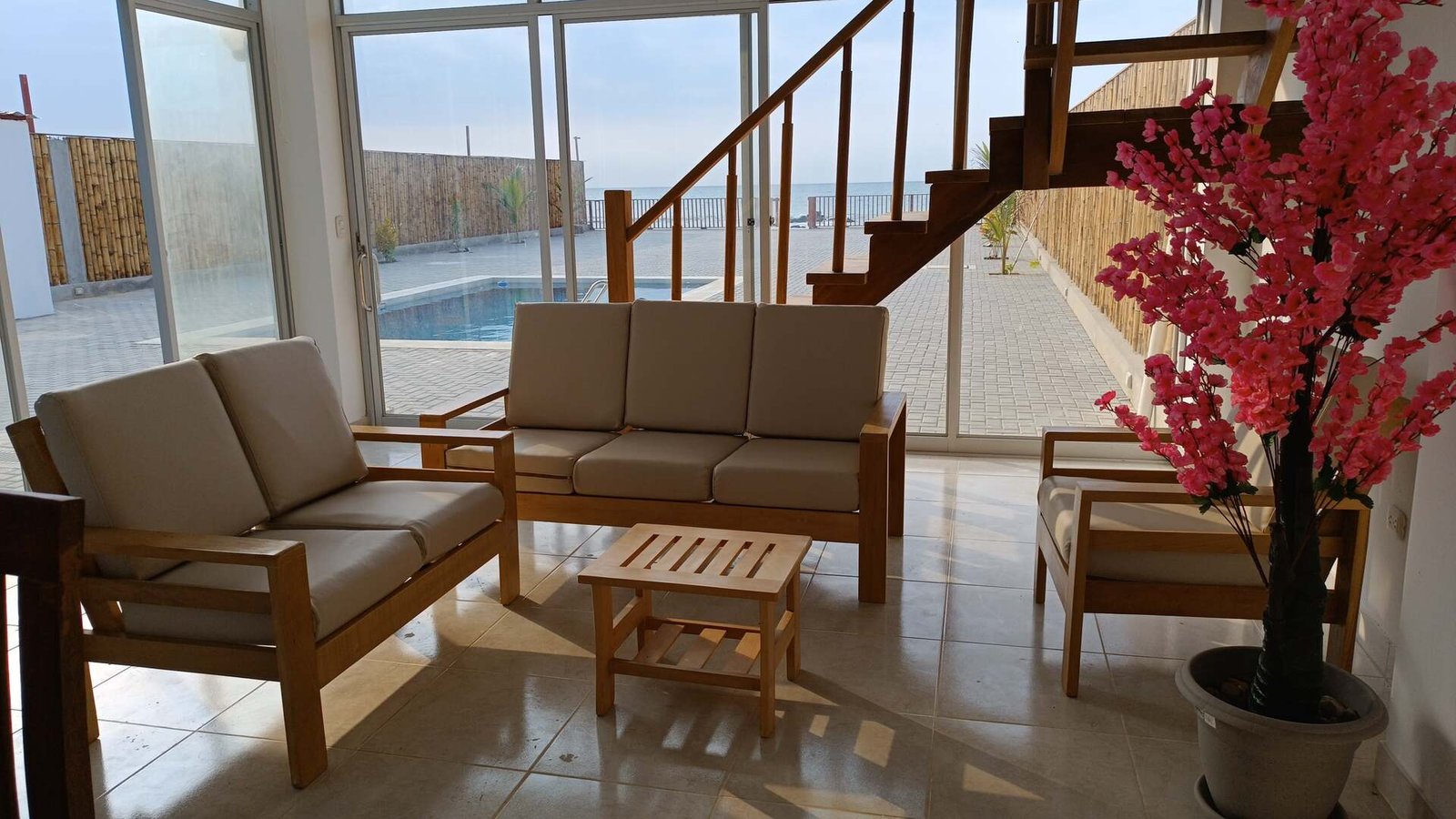 Plateia 3 – Casa de 3 Niveles